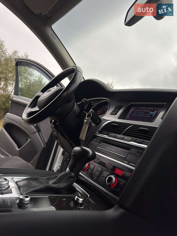 Внедорожник / Кроссовер Audi Q7 2013 в Трускавце