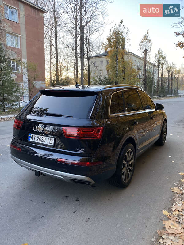 Позашляховик / Кросовер Audi Q7 2017 в Івано-Франківську