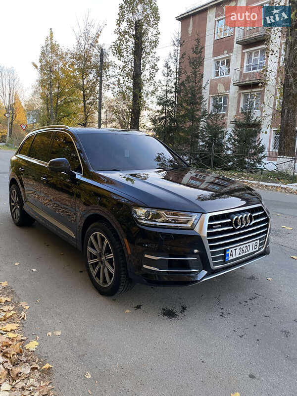 Позашляховик / Кросовер Audi Q7 2017 в Івано-Франківську