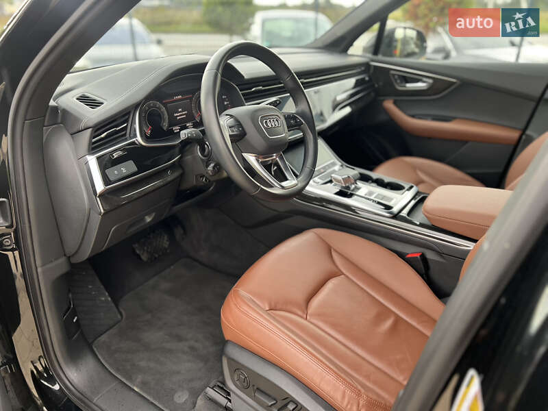 Внедорожник / Кроссовер Audi Q7 2022 в Львове