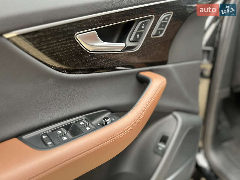 Внедорожник / Кроссовер Audi Q7 2022 в Львове