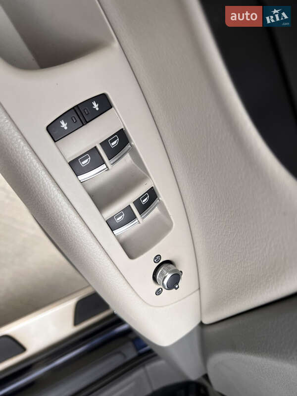 Позашляховик / Кросовер Audi Q7 2013 в Луцьку