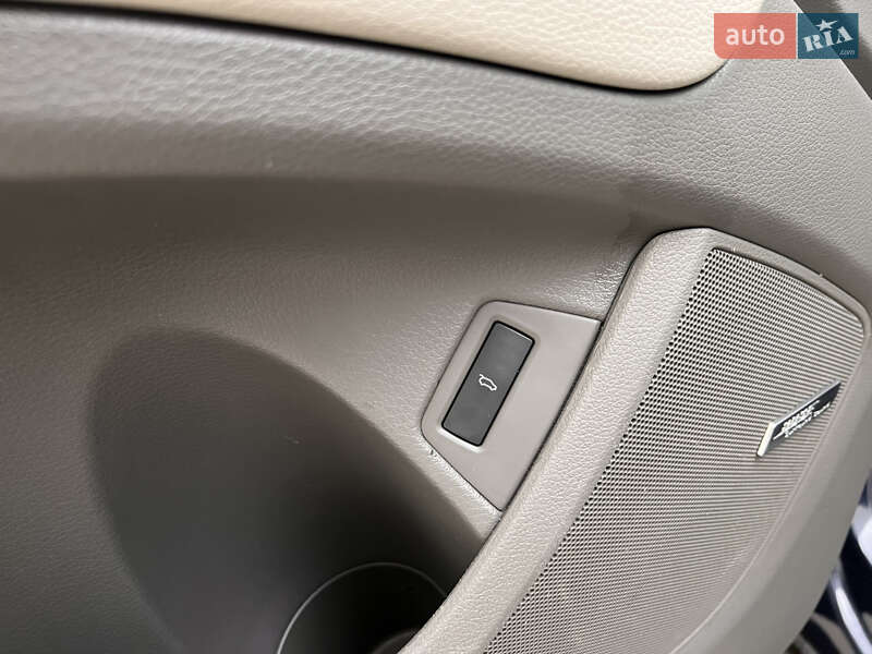 Позашляховик / Кросовер Audi Q7 2013 в Луцьку