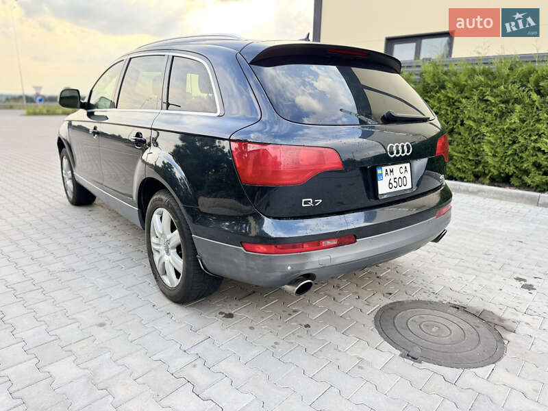 Позашляховик / Кросовер Audi Q7 2006 в Вінниці