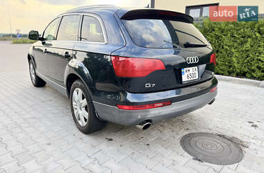 Внедорожник / Кроссовер Audi Q7 2006 в 