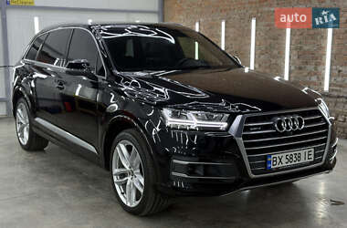 Позашляховик / Кросовер Audi Q7 2016 в 
