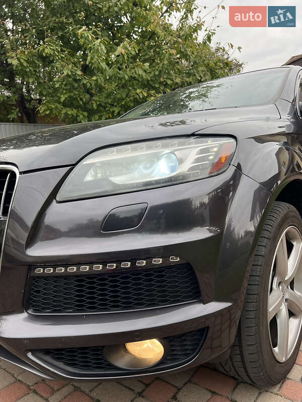 Позашляховик / Кросовер Audi Q7 2012 в Києві