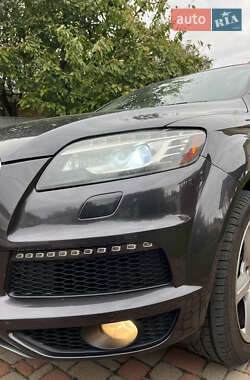 Позашляховик / Кросовер Audi Q7 2012 в 