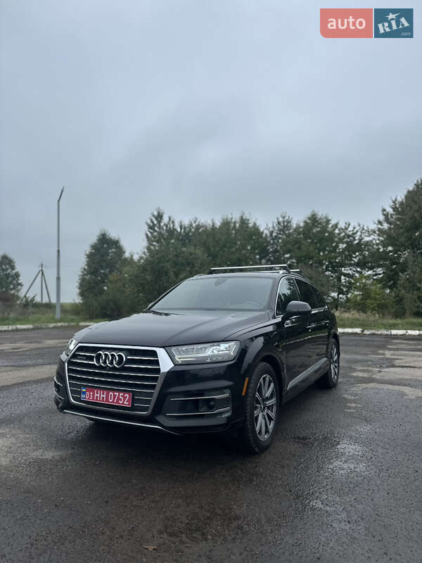 Позашляховик / Кросовер Audi Q7 2017 в Тернополі