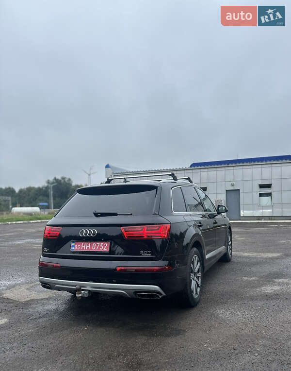 Позашляховик / Кросовер Audi Q7 2017 в Тернополі