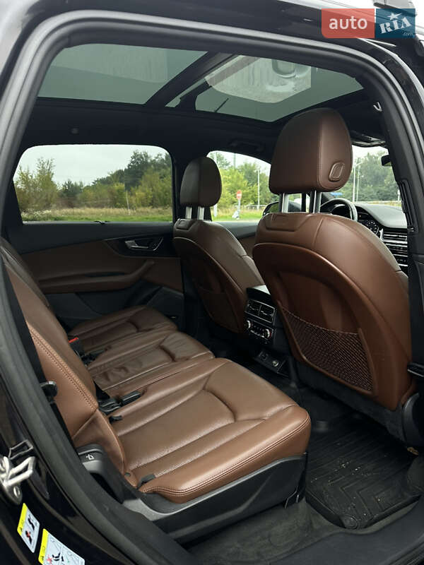 Позашляховик / Кросовер Audi Q7 2017 в Тернополі