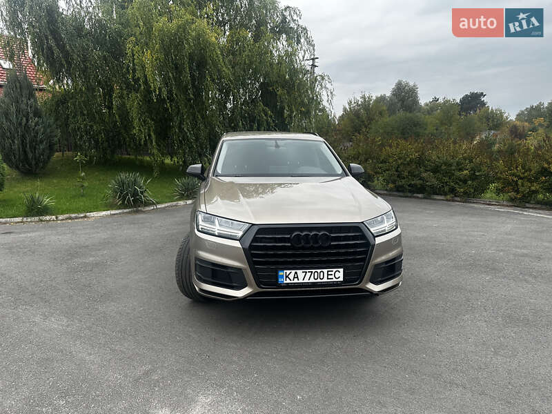 Внедорожник / Кроссовер Audi Q7 2018 в Киеве