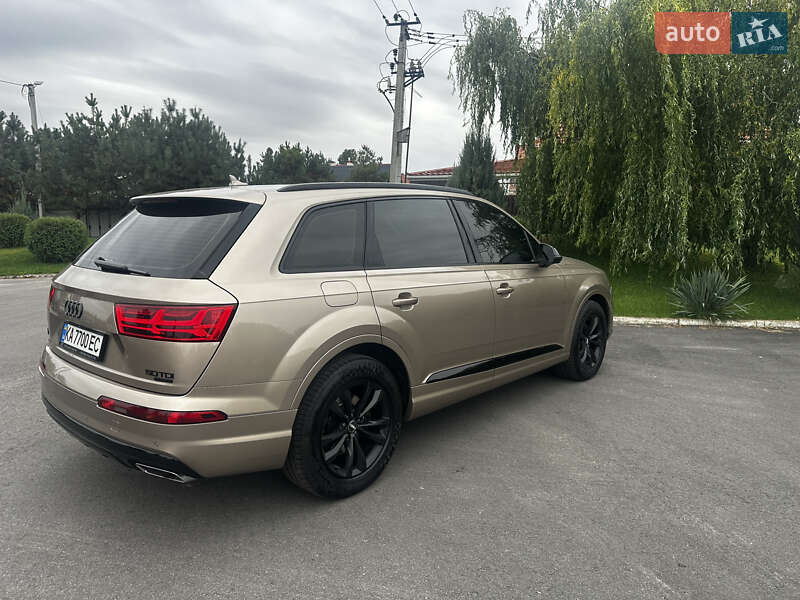 Внедорожник / Кроссовер Audi Q7 2018 в Киеве