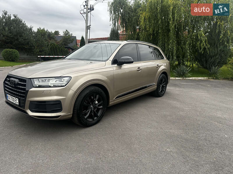 Внедорожник / Кроссовер Audi Q7 2018 в Киеве