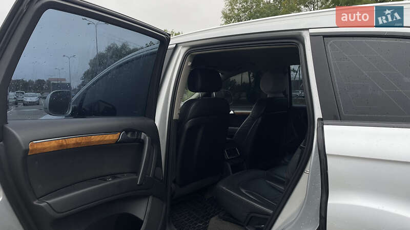 Позашляховик / Кросовер Audi Q7 2006 в Коломиї
