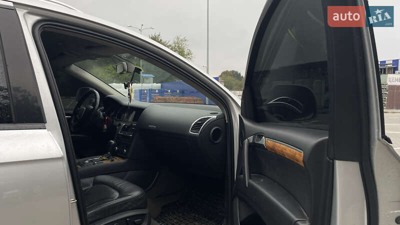 Позашляховик / Кросовер Audi Q7 2006 в Коломиї