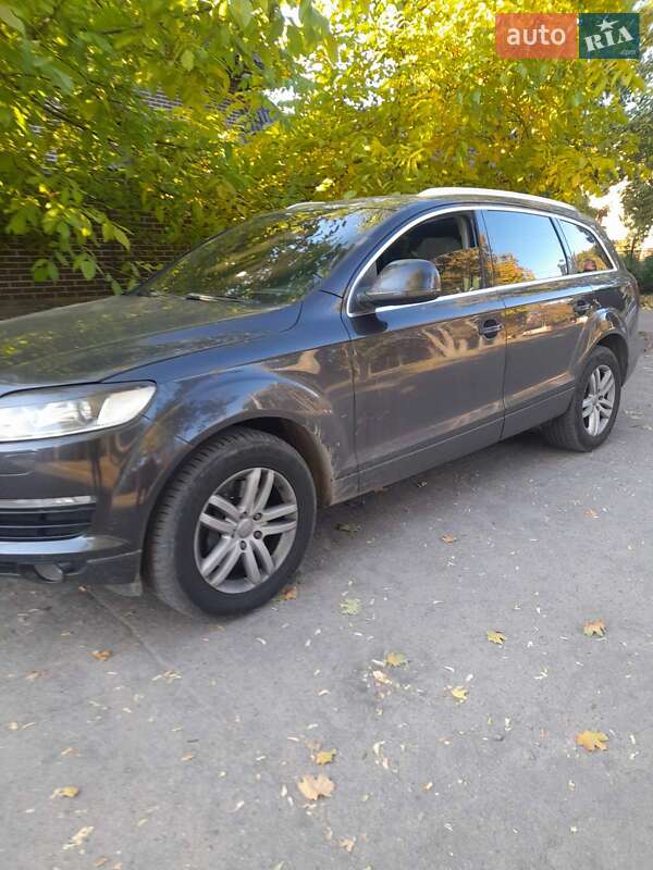 Позашляховик / Кросовер Audi Q7 2007 в Сумах