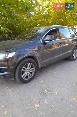 Внедорожник / Кроссовер Audi Q7 2007 в 