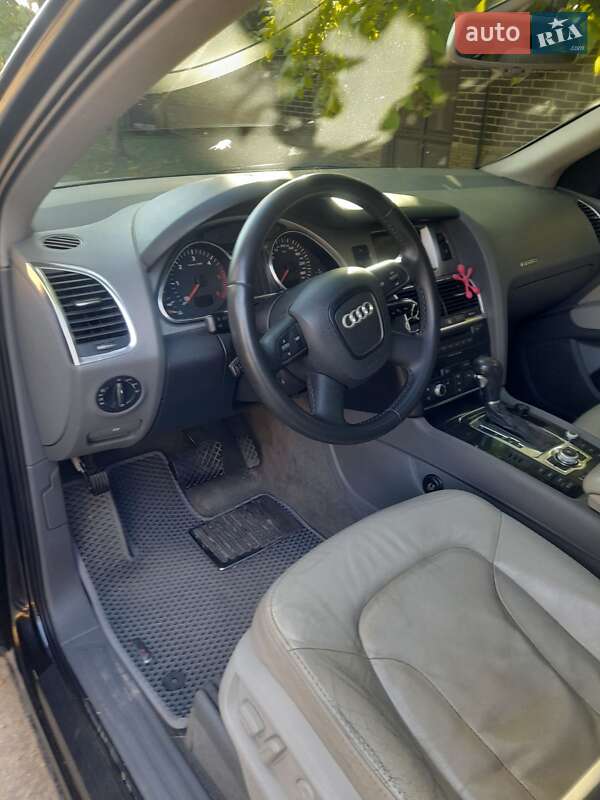 Позашляховик / Кросовер Audi Q7 2007 в Сумах