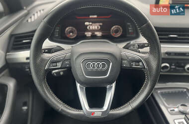 Позашляховик / Кросовер Audi Q7 2015 в 