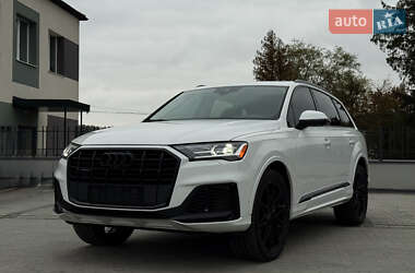 Внедорожник / Кроссовер Audi Q7 2020 в Новояворовске