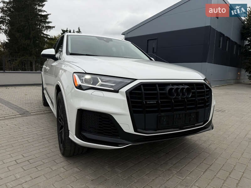 Позашляховик / Кросовер Audi Q7 2020 в Новояворівську