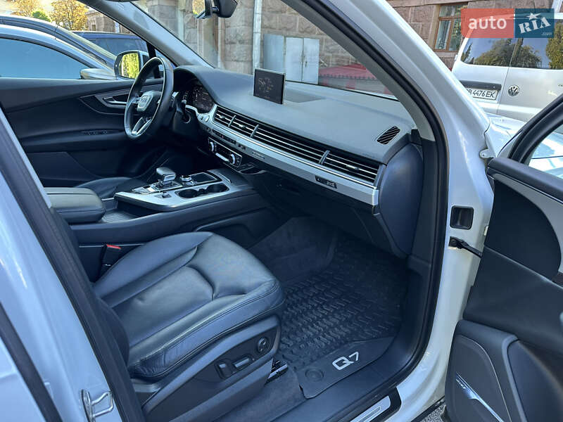 Позашляховик / Кросовер Audi Q7 2019 в Чернігові