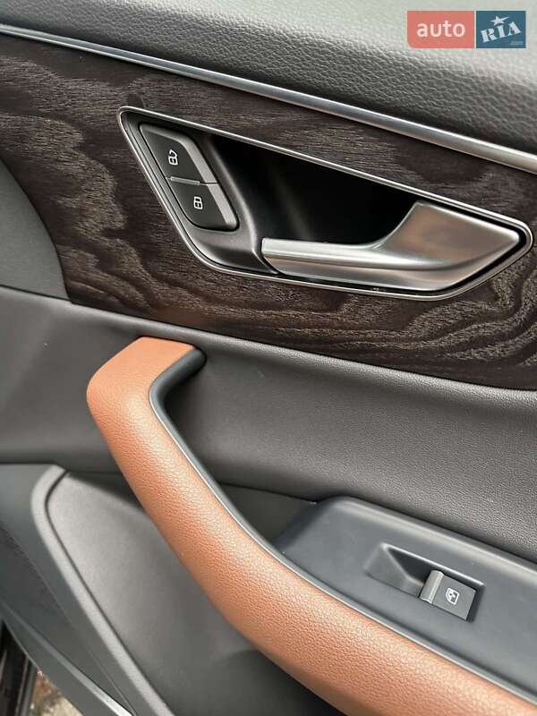 Внедорожник / Кроссовер Audi Q7 2021 в Киеве