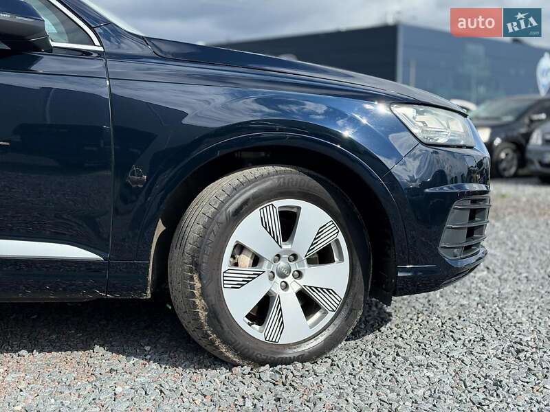 Внедорожник / Кроссовер Audi Q7 2016 в Львове фото 6 Внедорожник / Кроссовер Audi Q7 2016 в Львове