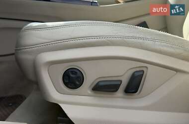 Позашляховик / Кросовер Audi Q7 2016 в 