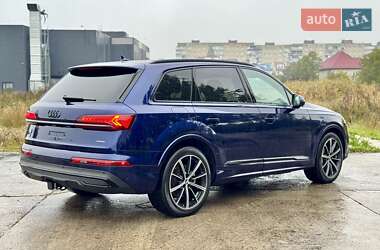 Позашляховик / Кросовер Audi Q7 2020 в 
