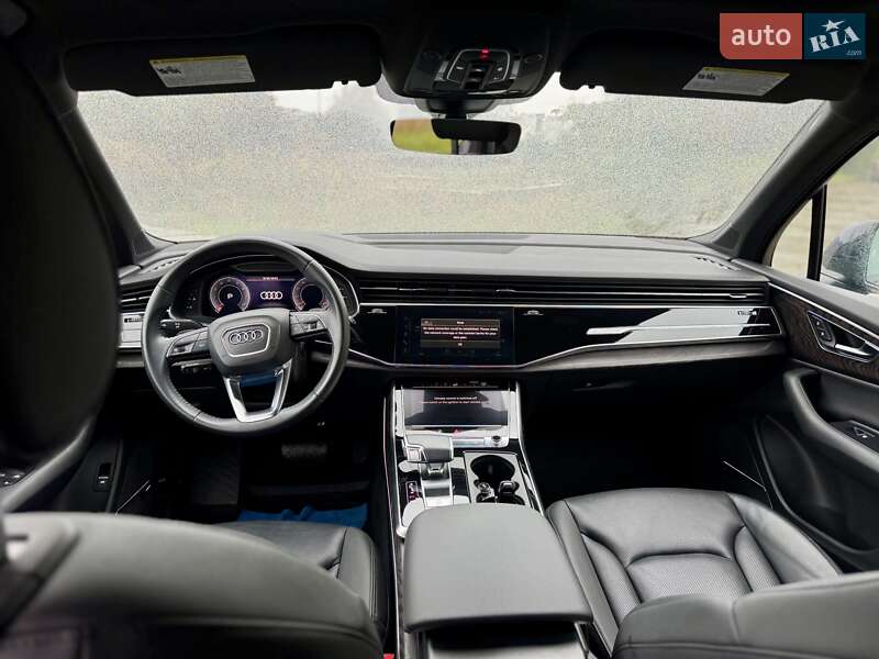 Позашляховик / Кросовер Audi Q7 2020 в Івано-Франківську