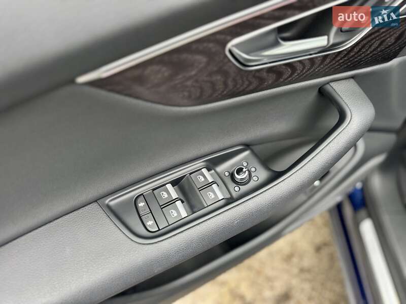 Позашляховик / Кросовер Audi Q7 2020 в Івано-Франківську