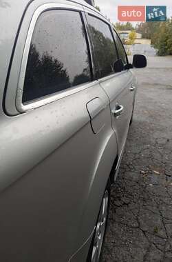 Позашляховик / Кросовер Audi Q7 2007 в 