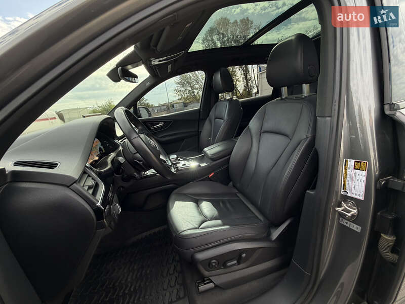 Позашляховик / Кросовер Audi Q7 2017 в Запоріжжі