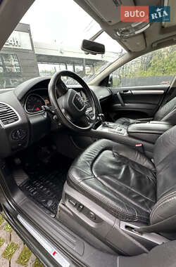 Внедорожник / Кроссовер Audi Q7 2007 в 