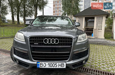 Внедорожник / Кроссовер Audi Q7 2007 в 