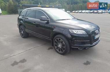 Позашляховик / Кросовер Audi Q7 2013 в 