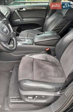 Позашляховик / Кросовер Audi Q7 2013 в 