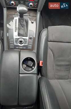 Позашляховик / Кросовер Audi Q7 2013 в 