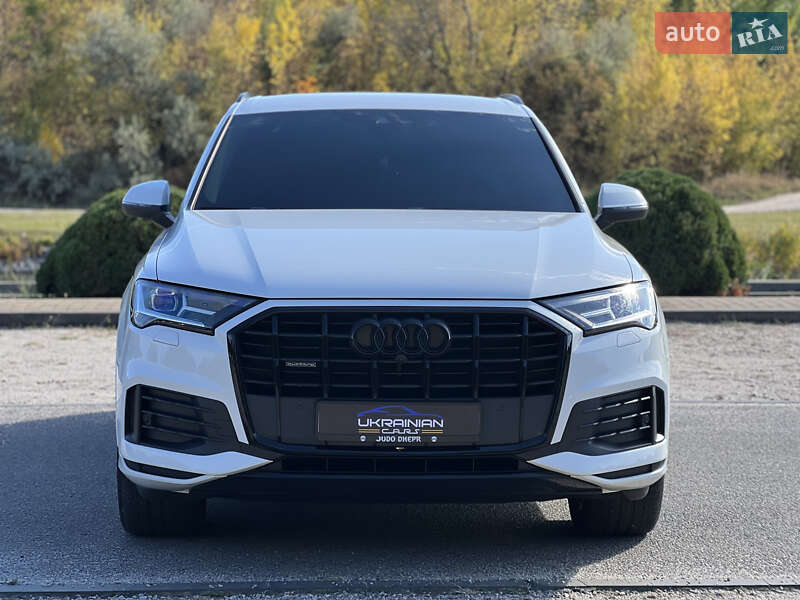 Внедорожник / Кроссовер Audi Q7 2021 в Днепре