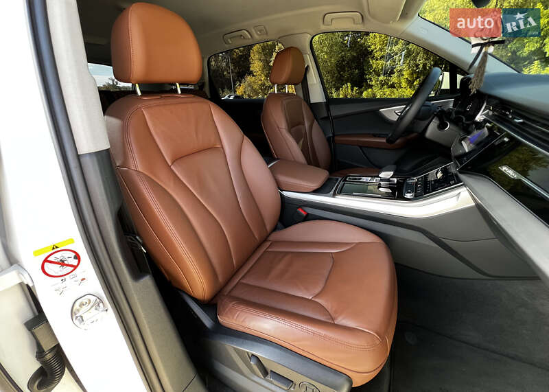 Внедорожник / Кроссовер Audi Q7 2021 в Днепре