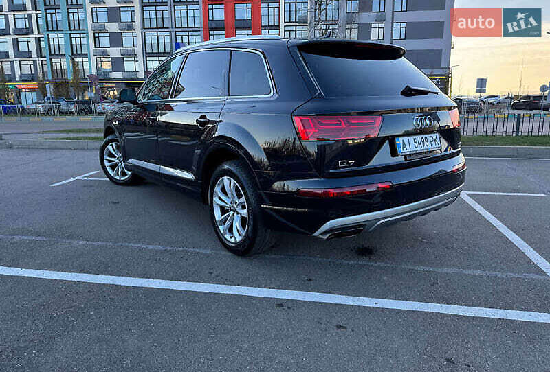Внедорожник / Кроссовер Audi Q7 2017 в Киеве