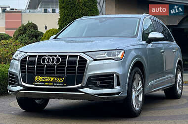 Внедорожник / Кроссовер Audi Q7 2022 в 