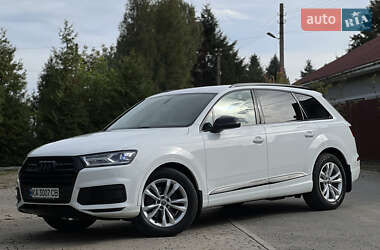 Внедорожник / Кроссовер Audi Q7 2017 в Ужгороде