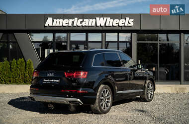 Позашляховик / Кросовер Audi Q7 2017 в 