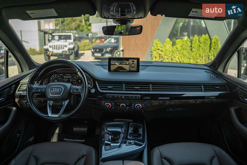 Внедорожник / Кроссовер Audi Q7 2017 в Черновцах