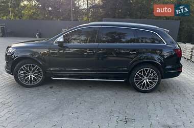Позашляховик / Кросовер Audi Q7 2010 в 