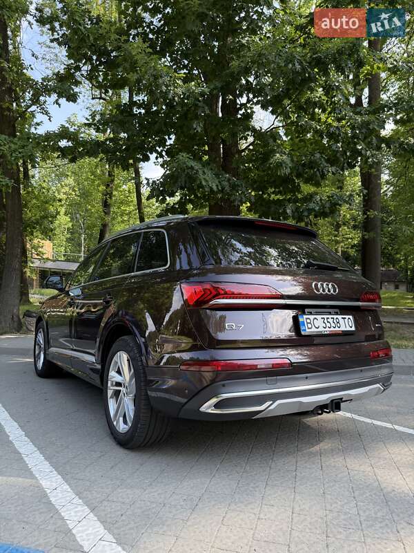 Позашляховик / Кросовер Audi Q7 2019 в Львові