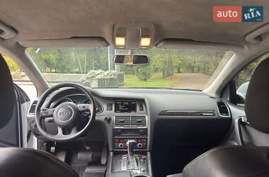 Позашляховик / Кросовер Audi Q7 2014 в 